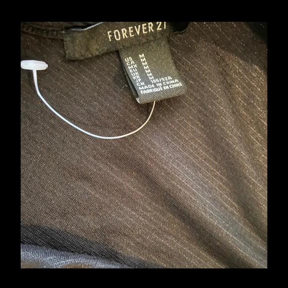 Forever 21 Woman’s BodyCon Mini Dress B4 - Picture 6 of 7